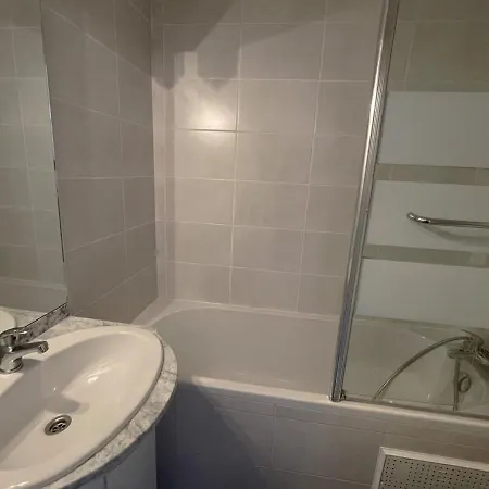 Chaleureux 19m² Pour 3 Personnes, Balcon Sud, Pied Des Pistes, Preyerand, Les Menuires - Fr-1-452-251